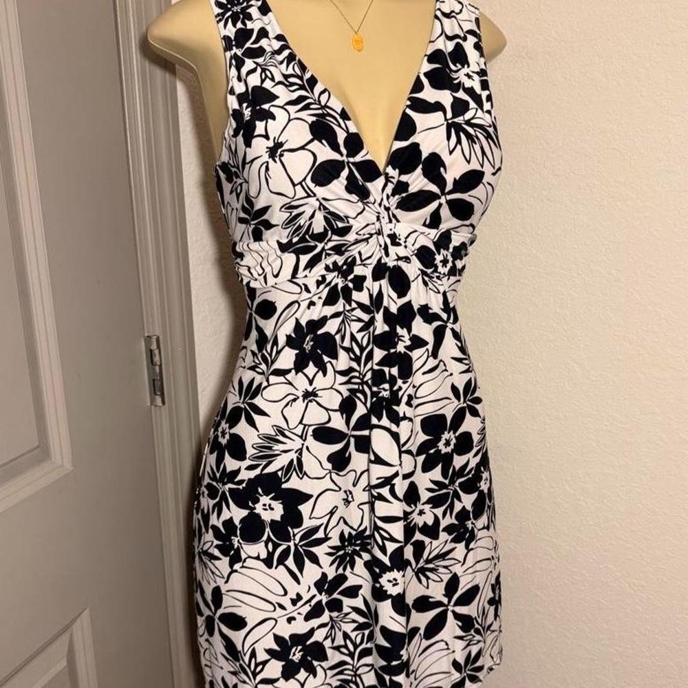 Linea Donatella white & black floral mini dress